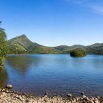 Cantal lac : que voir et que faire autour des plus beaux lacs du Cantal